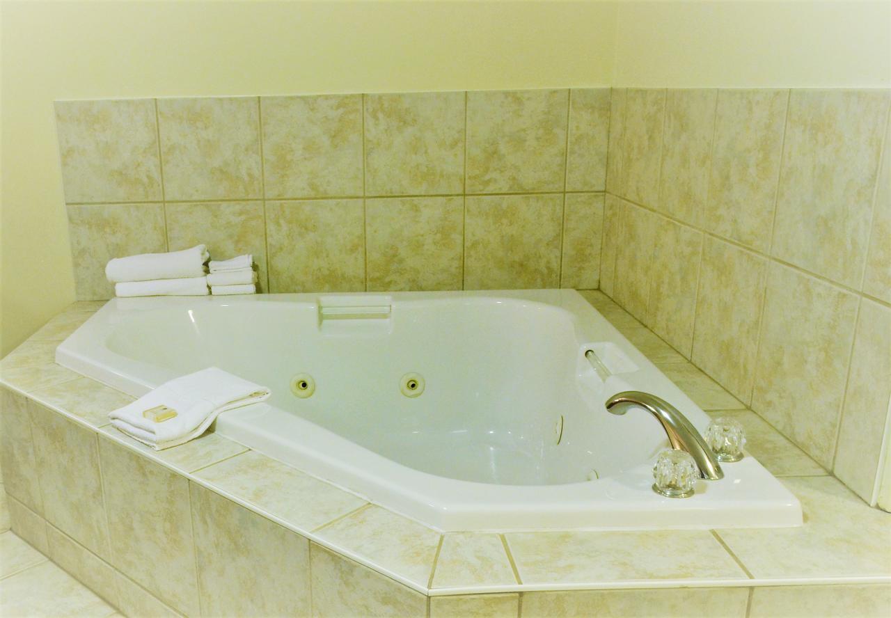 Aurora Park Inn & Suites Dawson Creek Eksteriør bilde